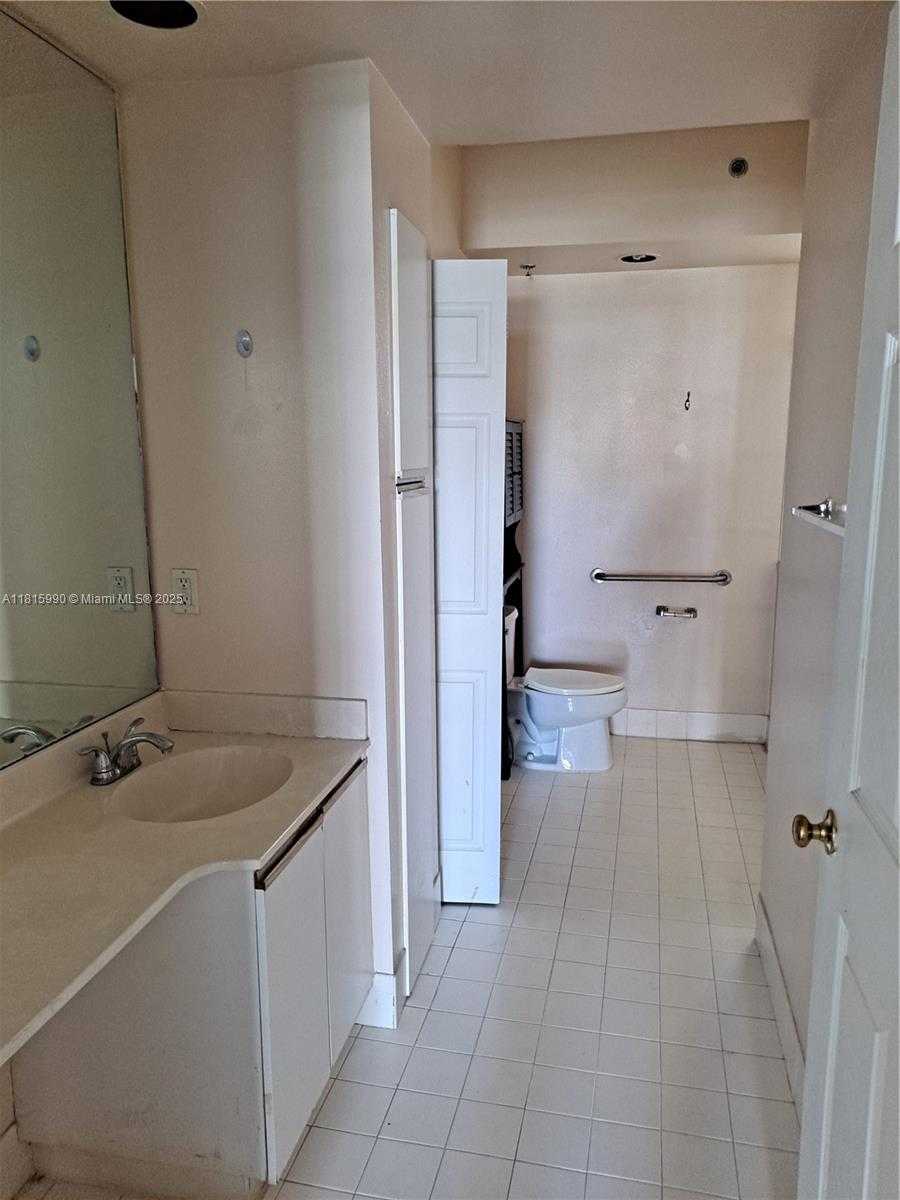Small Image of 3255 NORTH EAST 184TH ST #12402, Aventura Number 11