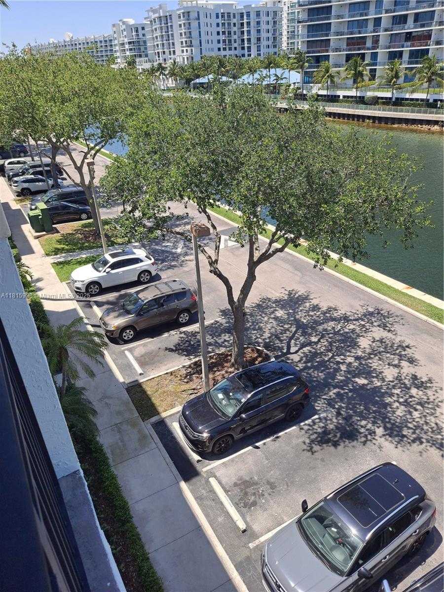 Small Image of 3255 NORTH EAST 184TH ST #12402, Aventura Number 4