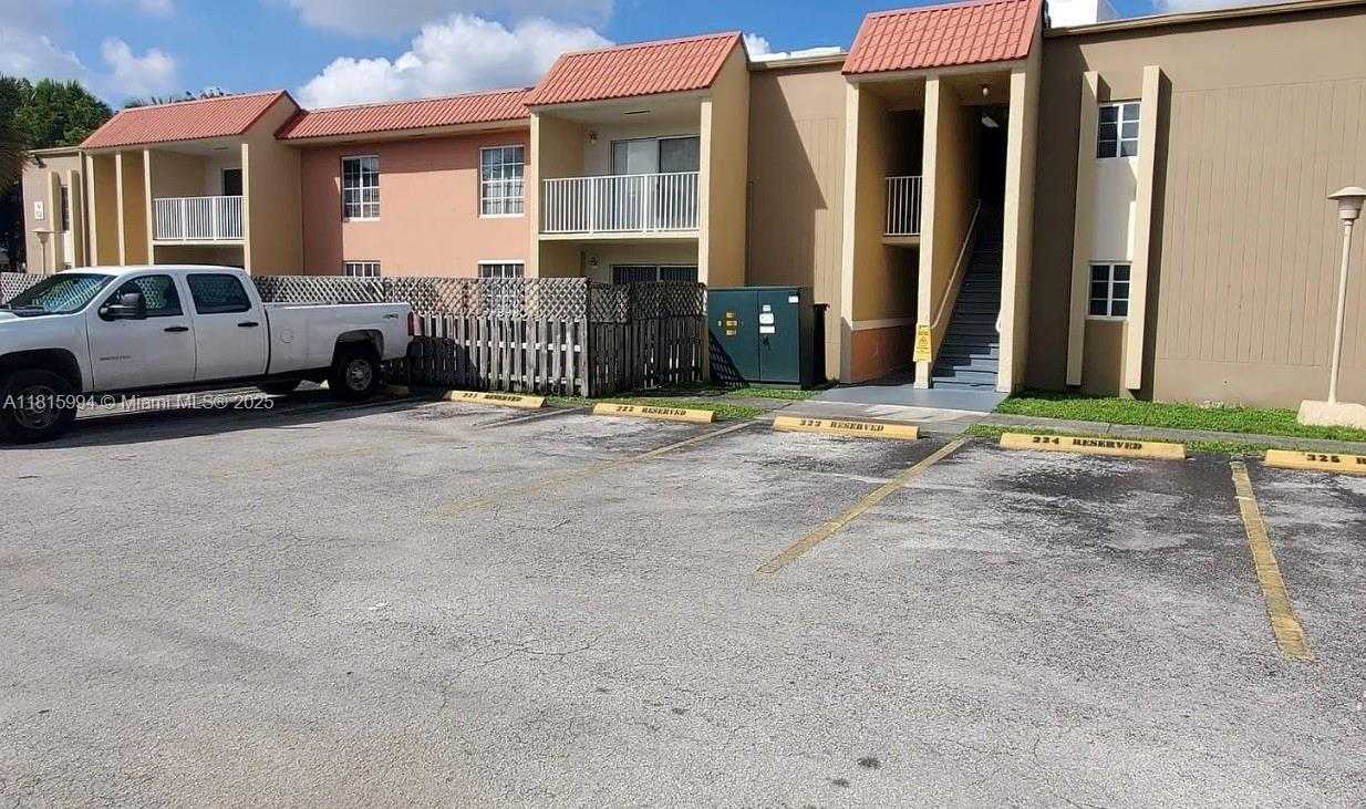 Small Image of 5241 GENEVA WAY #108, Doral Number 9