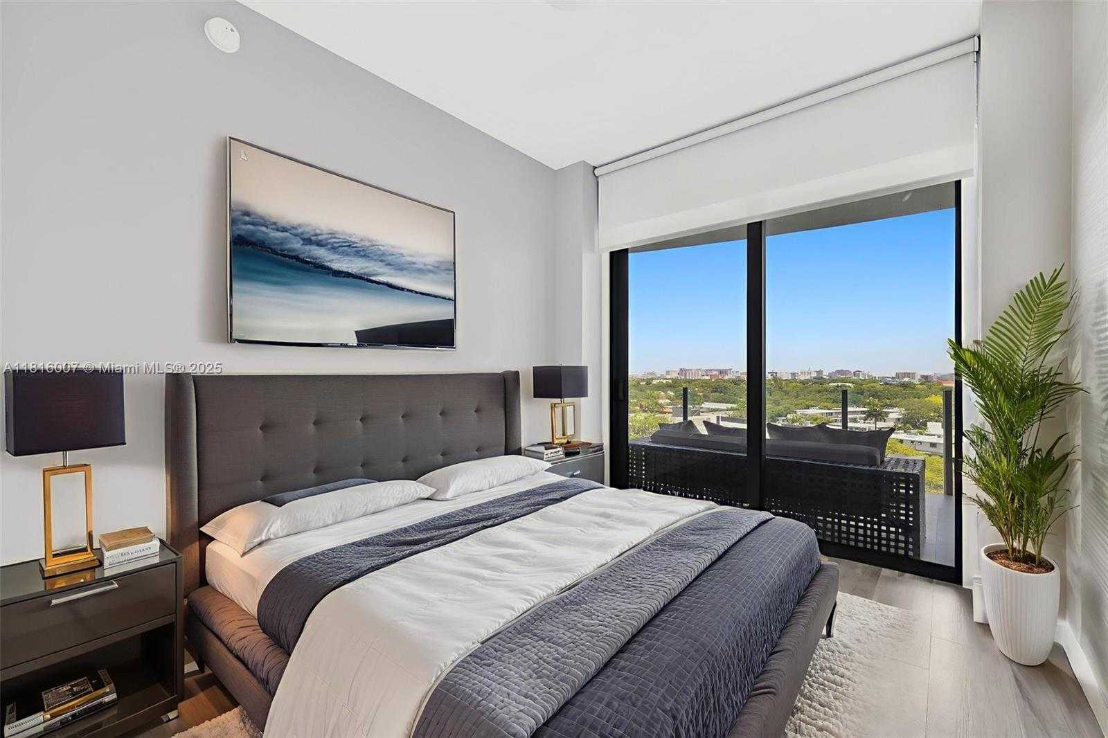 Small Image of 2831 SOUTH BAYSHORE DR #906, Miami Number 10