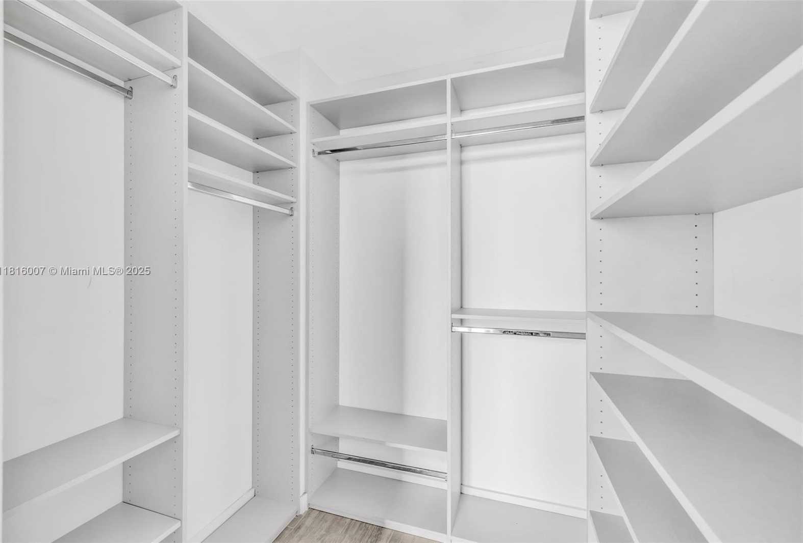 Small Image of 2831 SOUTH BAYSHORE DR #906, Miami Number 11