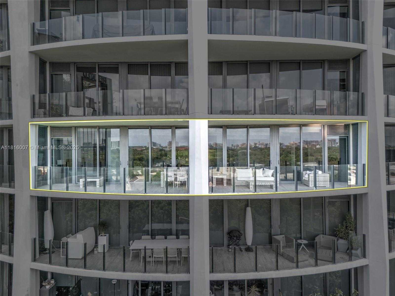Small Image of 2831 SOUTH BAYSHORE DR #906, Miami Number 15