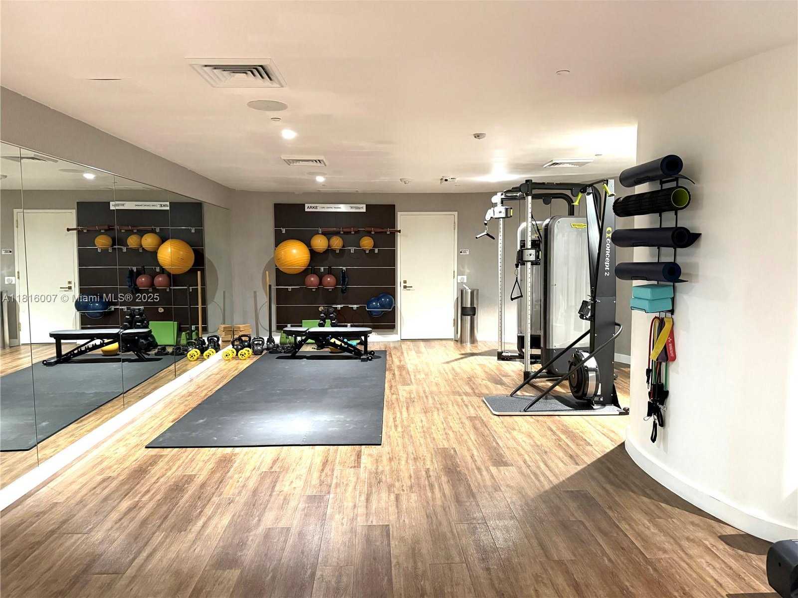 Small Image of 2831 SOUTH BAYSHORE DR #906, Miami Number 23