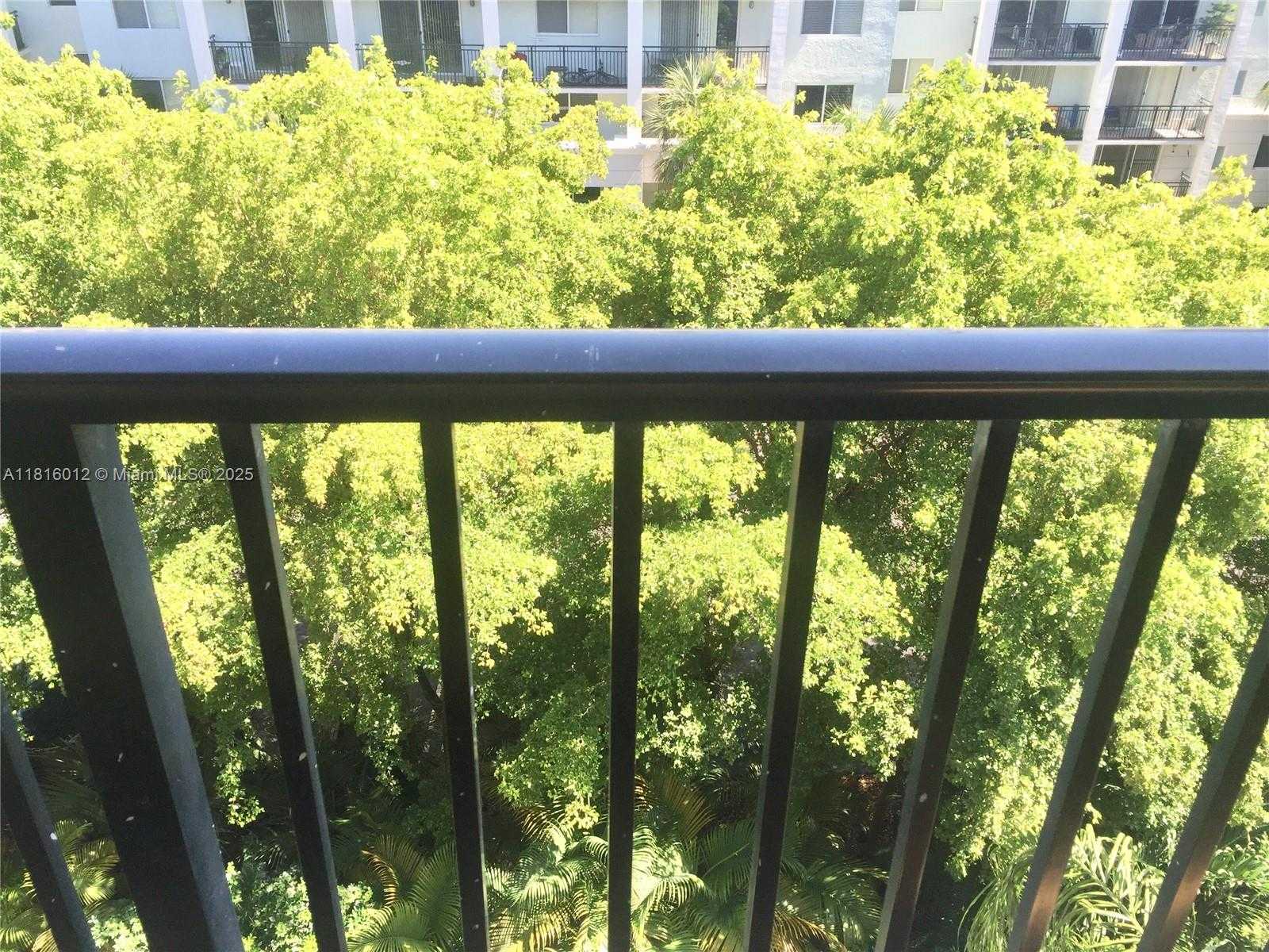 Small Image of 17145 NORTH BAY RD #4611, Sunny Isles Beach Number 22