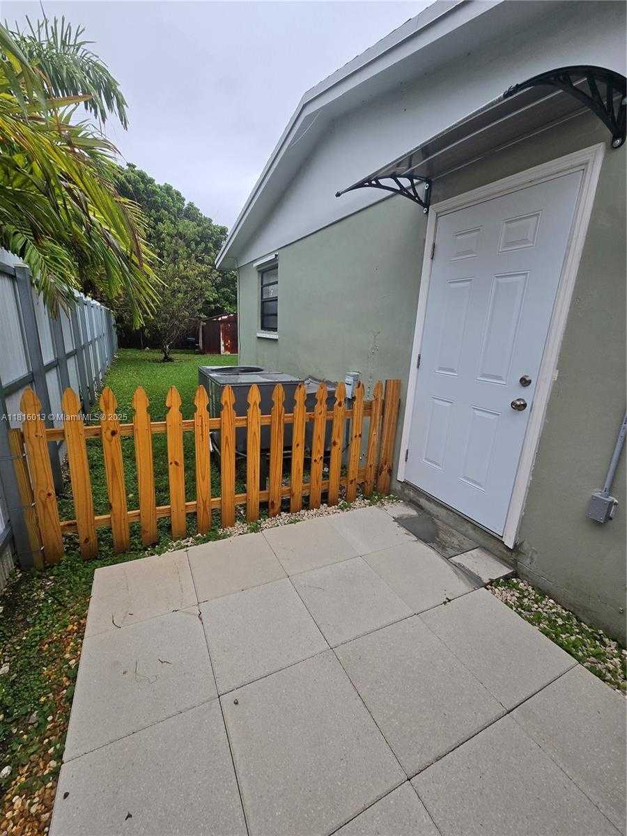Small Image of 30228 SOUTH WEST 158TH PL #30228, Homestead Number 10