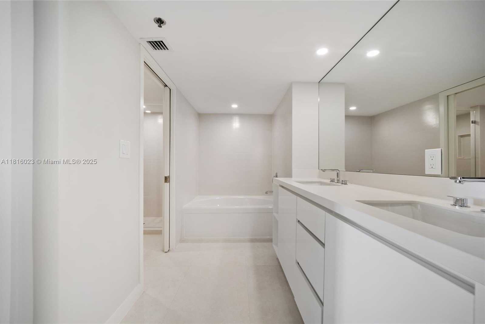 Small Image of 251 CRANDON BLVD #1037, Key Biscayne Number 10