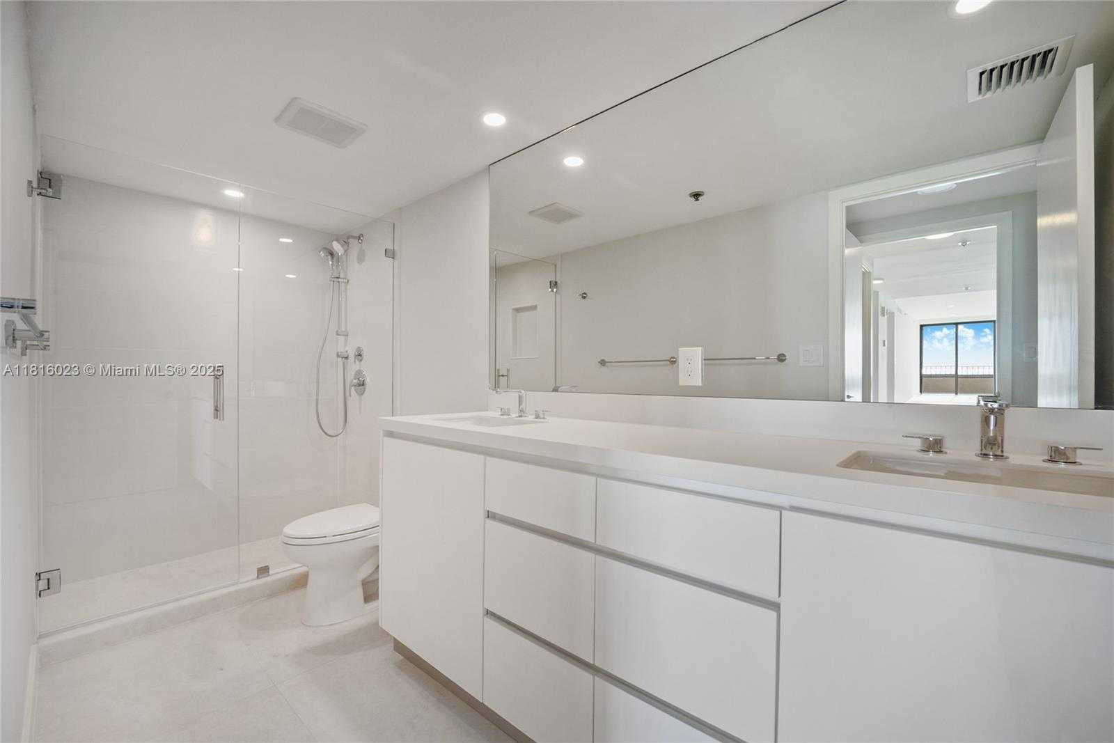 Small Image of 251 CRANDON BLVD #1037, Key Biscayne Number 15