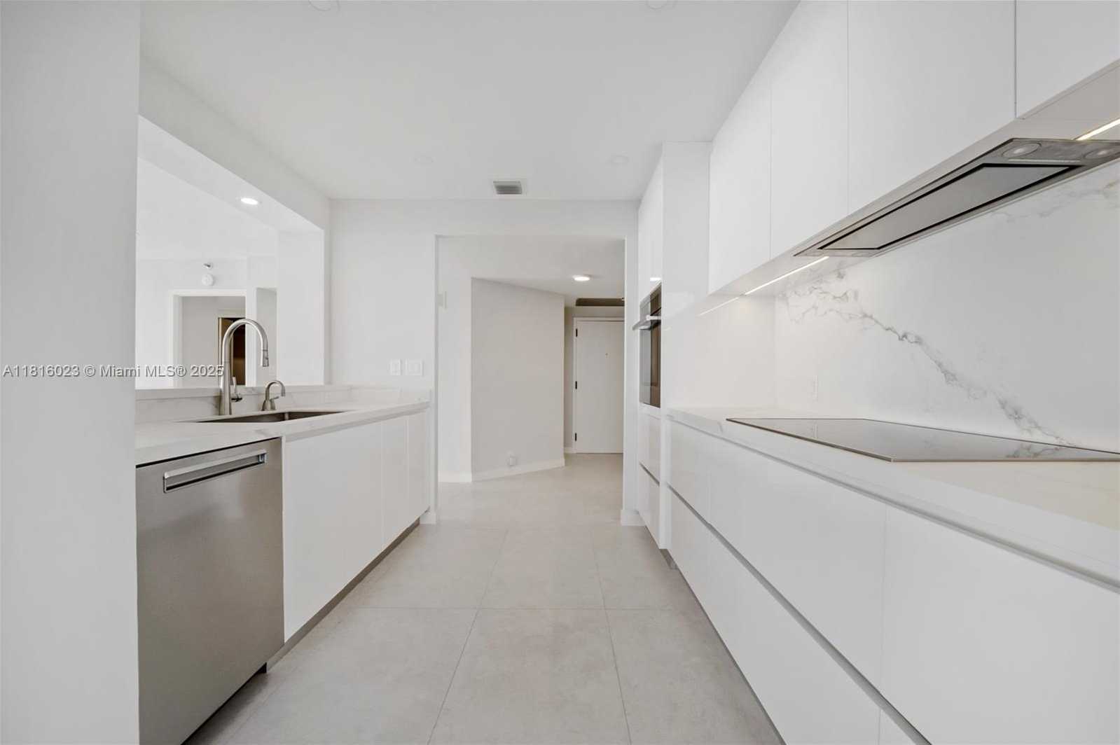 Small Image of 251 CRANDON BLVD #1037, Key Biscayne Number 7