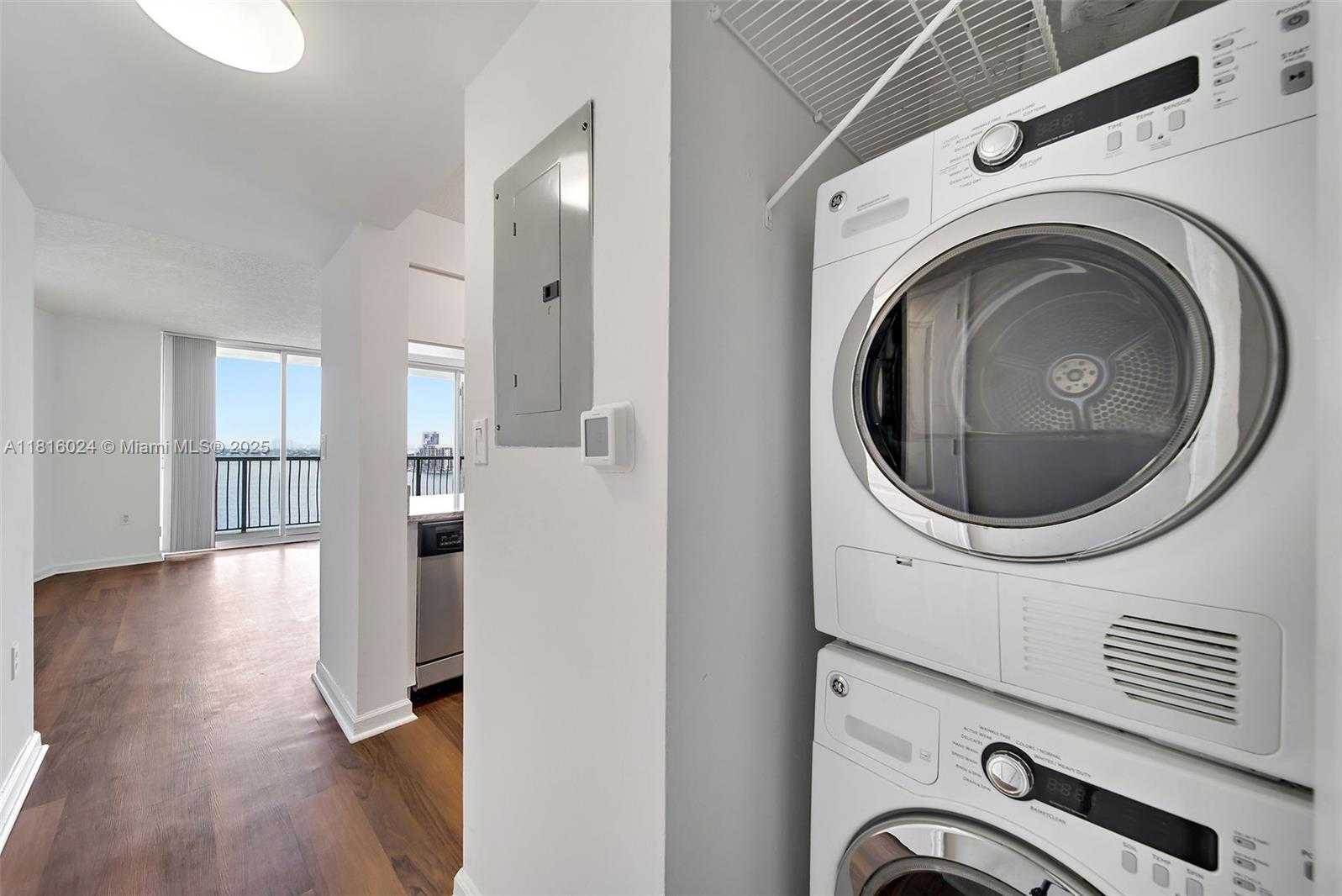 Small Image of 1756 NORTH BAYSHORE DR #14A, Miami Number 10