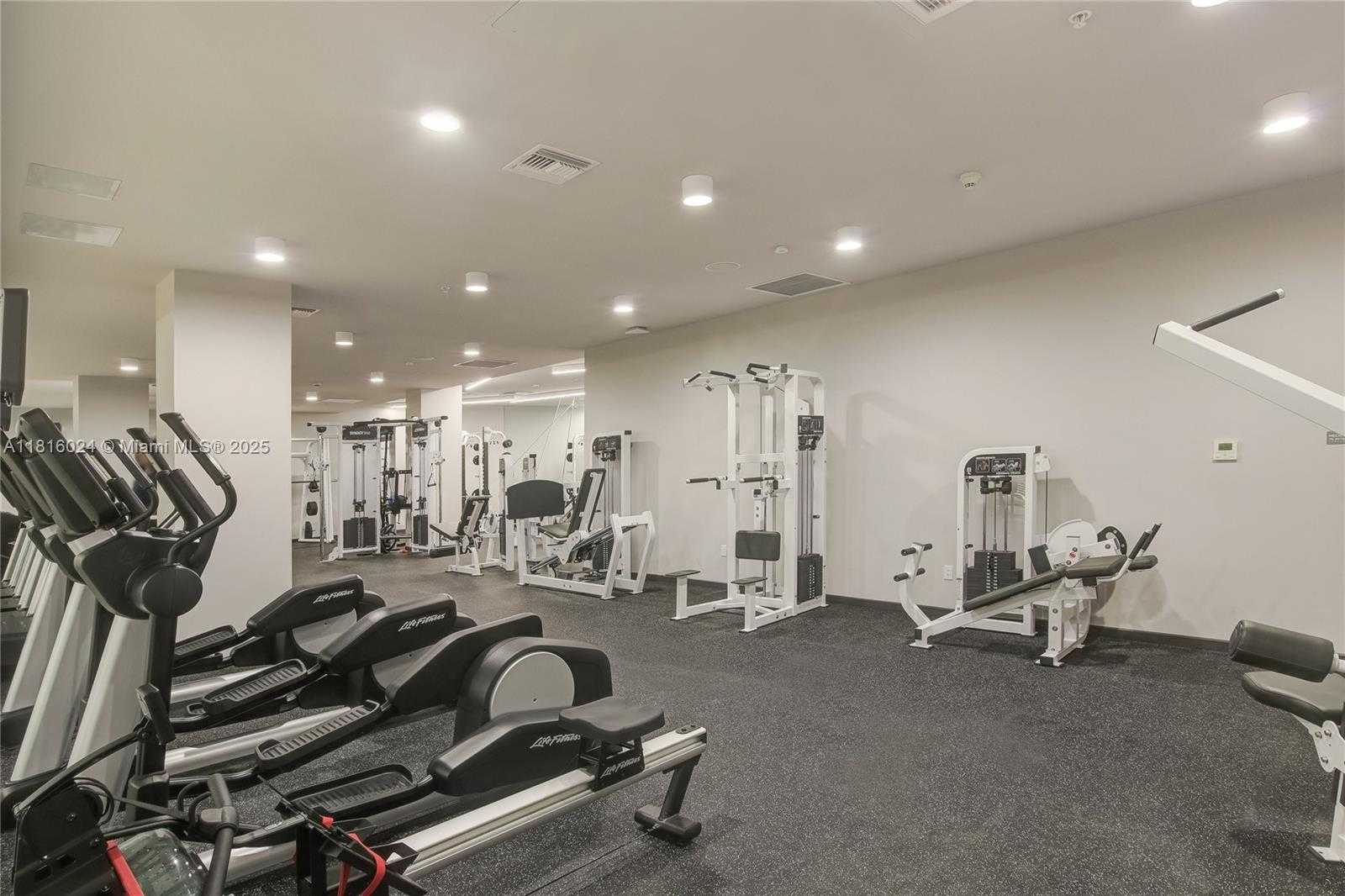 Small Image of 1756 NORTH BAYSHORE DR #14A, Miami Number 47