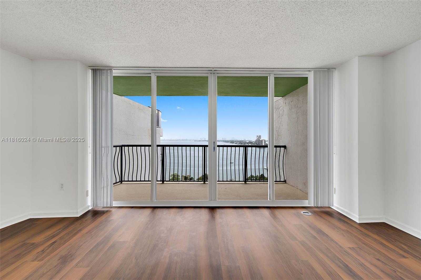 Small Image of 1756 NORTH BAYSHORE DR #14A, Miami Number 6