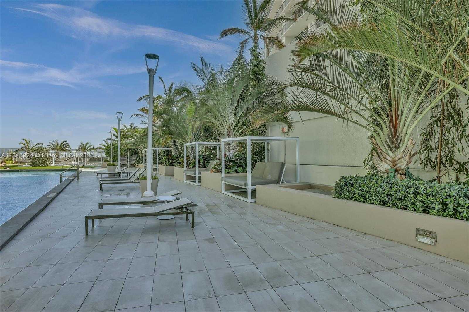 Small Image of 1756 NORTH BAYSHORE DR #14A, Miami Number 64