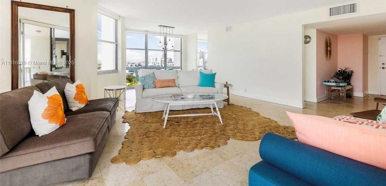 Small Image of 1865 BRICKELL AVE #A2114, Miami Number 4