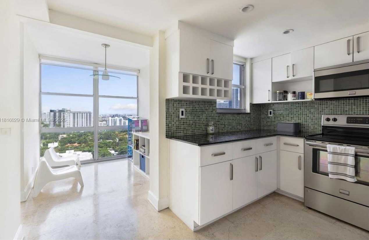 Small Image of 1865 BRICKELL AVE #A2114, Miami Number 8