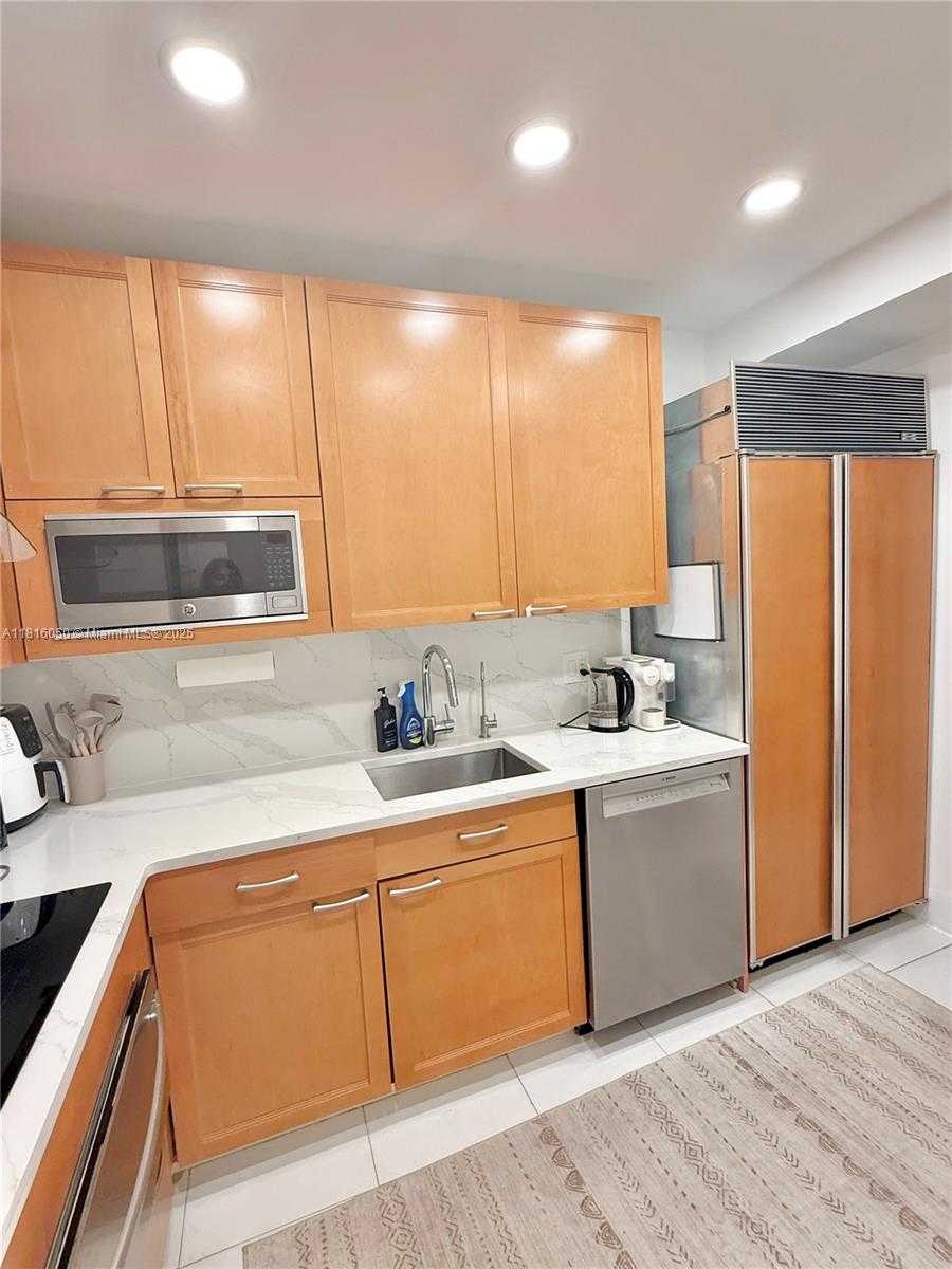 Small Image of 1985 SOUTH OCEAN DR #20C, Hallandale Beach Number 12