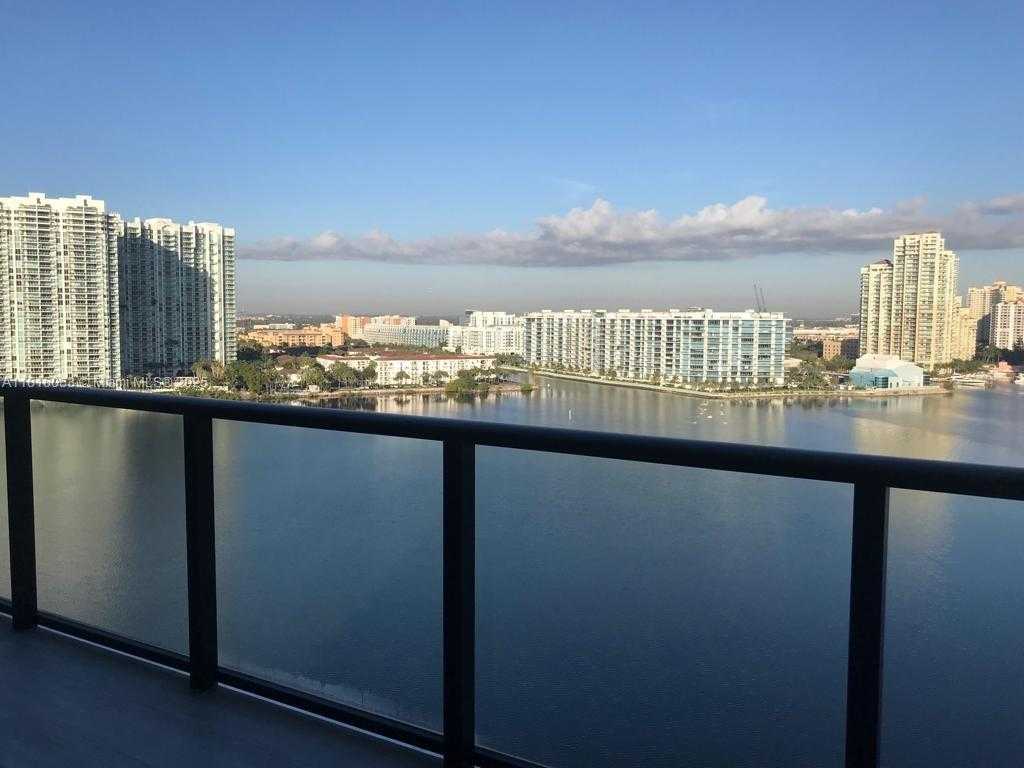 Small Image of Aventura Number 18