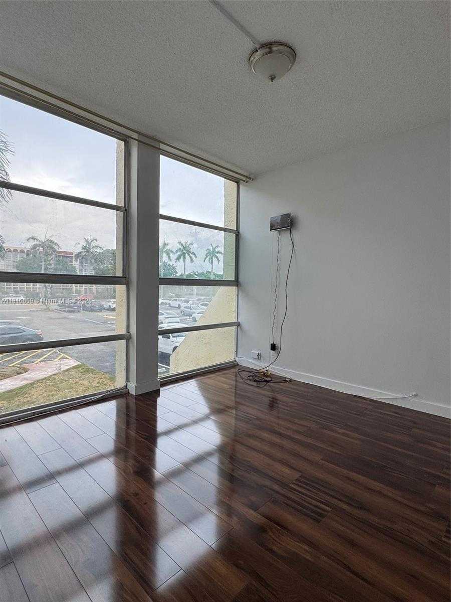 Small Image of 851 THREE ISLANDS BLVD #218, Hallandale Beach Number 4