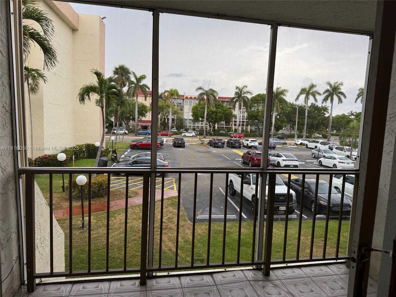 Small Image of 851 THREE ISLANDS BLVD #218, Hallandale Beach Number 7