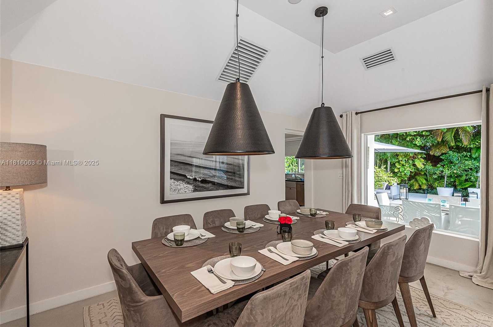 Small Image of 375 HARBOR CT #., Key Biscayne Number 10