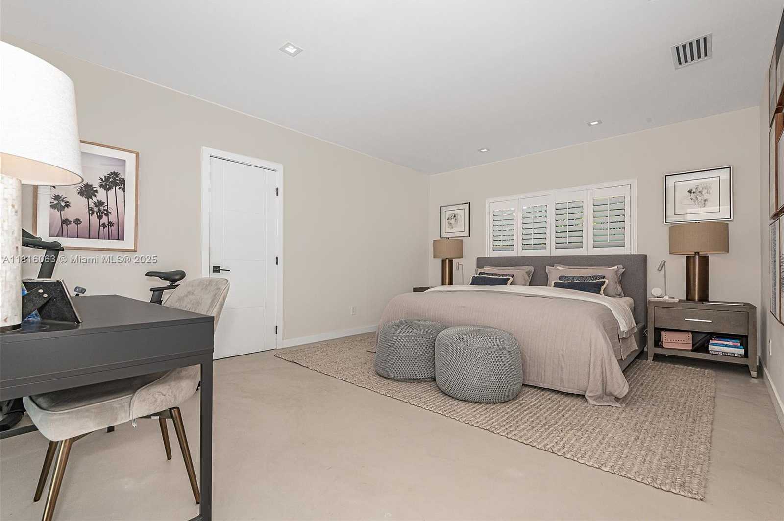 Small Image of 375 HARBOR CT #., Key Biscayne Number 20