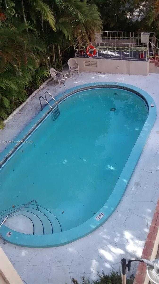 Small Image of 1650 SOUTH LE JEUNE RD #204, Coral Gables Number 17