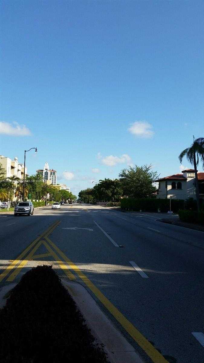 Small Image of 1650 SOUTH LE JEUNE RD #204, Coral Gables Number 20