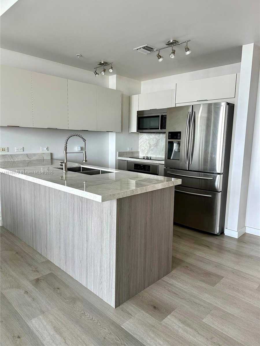 Small Image of 3301 NORTH EAST 1ST AVE #H1811, Miami Number 2