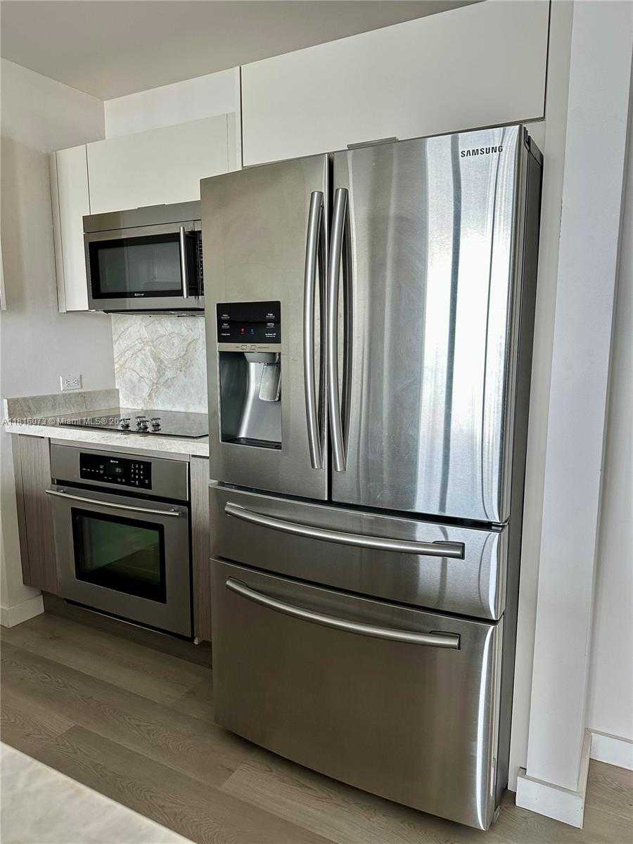 Small Image of 3301 NORTH EAST 1ST AVE #H1811, Miami Number 4