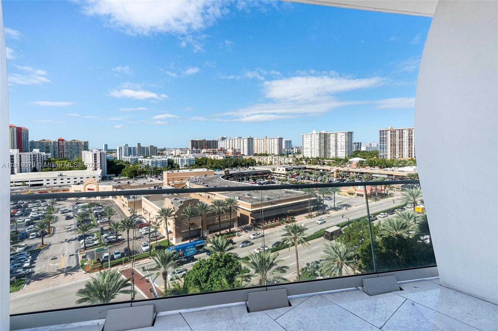 Small Image of 16901 COLLINS AVE #902, Sunny Isles Beach Number 24