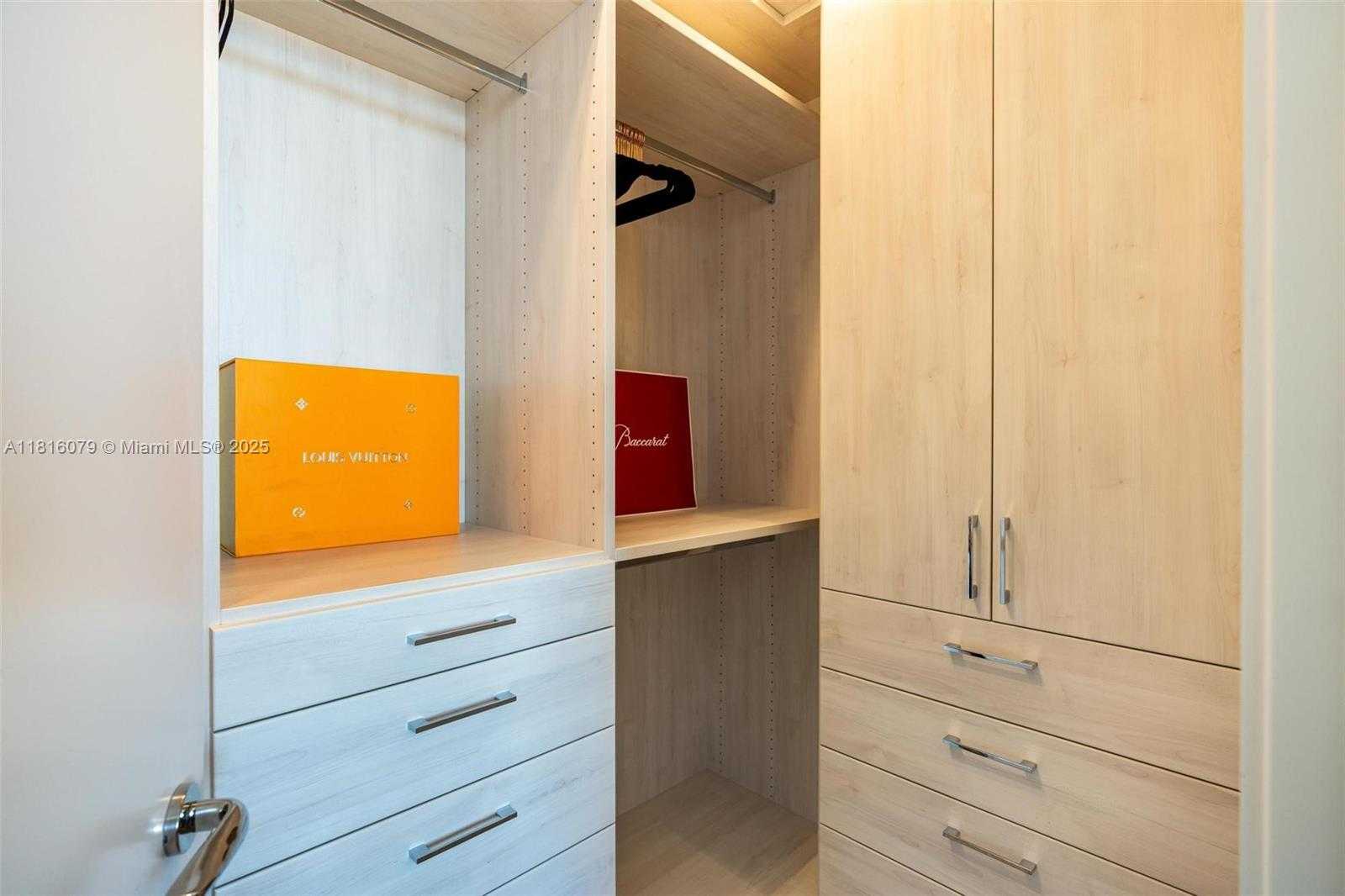 Small Image of 16901 COLLINS AVE #902, Sunny Isles Beach Number 26