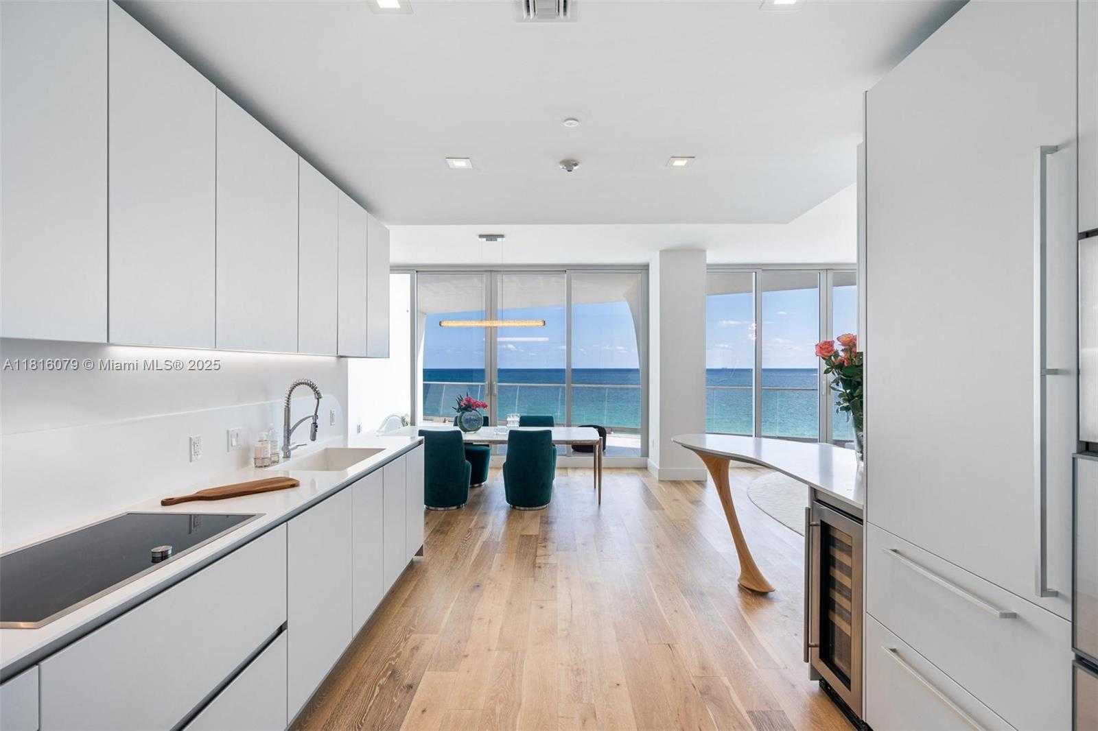 Small Image of 16901 COLLINS AVE #902, Sunny Isles Beach Number 4