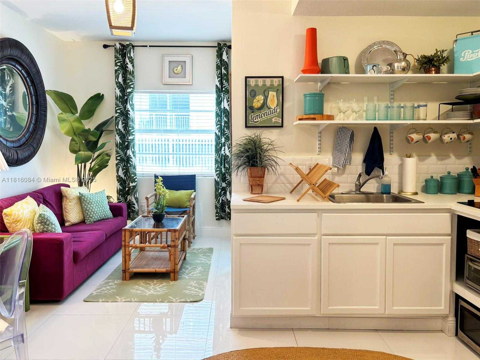 Small Image of 335 OCEAN DR #114, Miami Beach Number 7