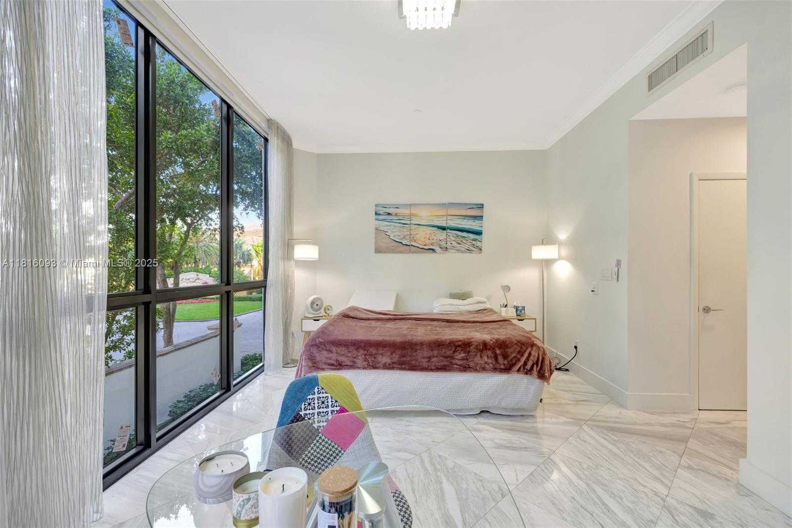 Small Image of 2000 ISLAND BLVD #204, Aventura Number 18