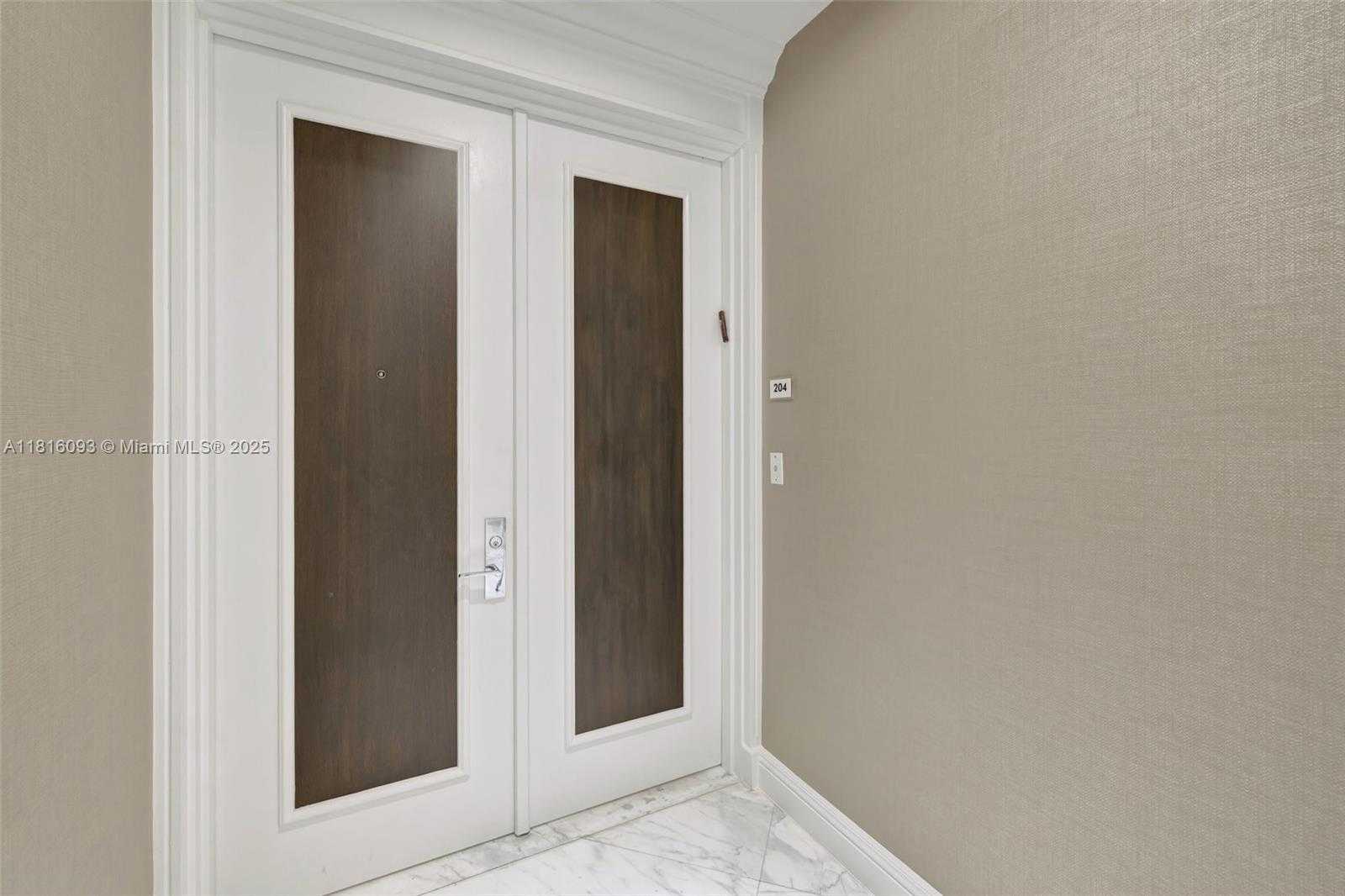Small Image of 2000 ISLAND BLVD #204, Aventura Number 2