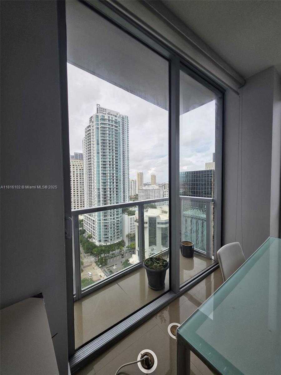 Small Image of 1060 BRICKELL AVE #2201, Miami Number 13