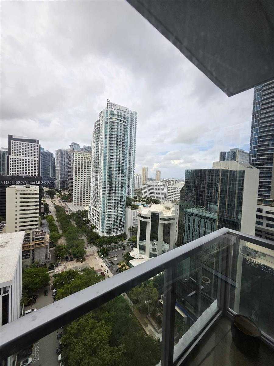 Small Image of 1060 BRICKELL AVE #2201, Miami Number 14