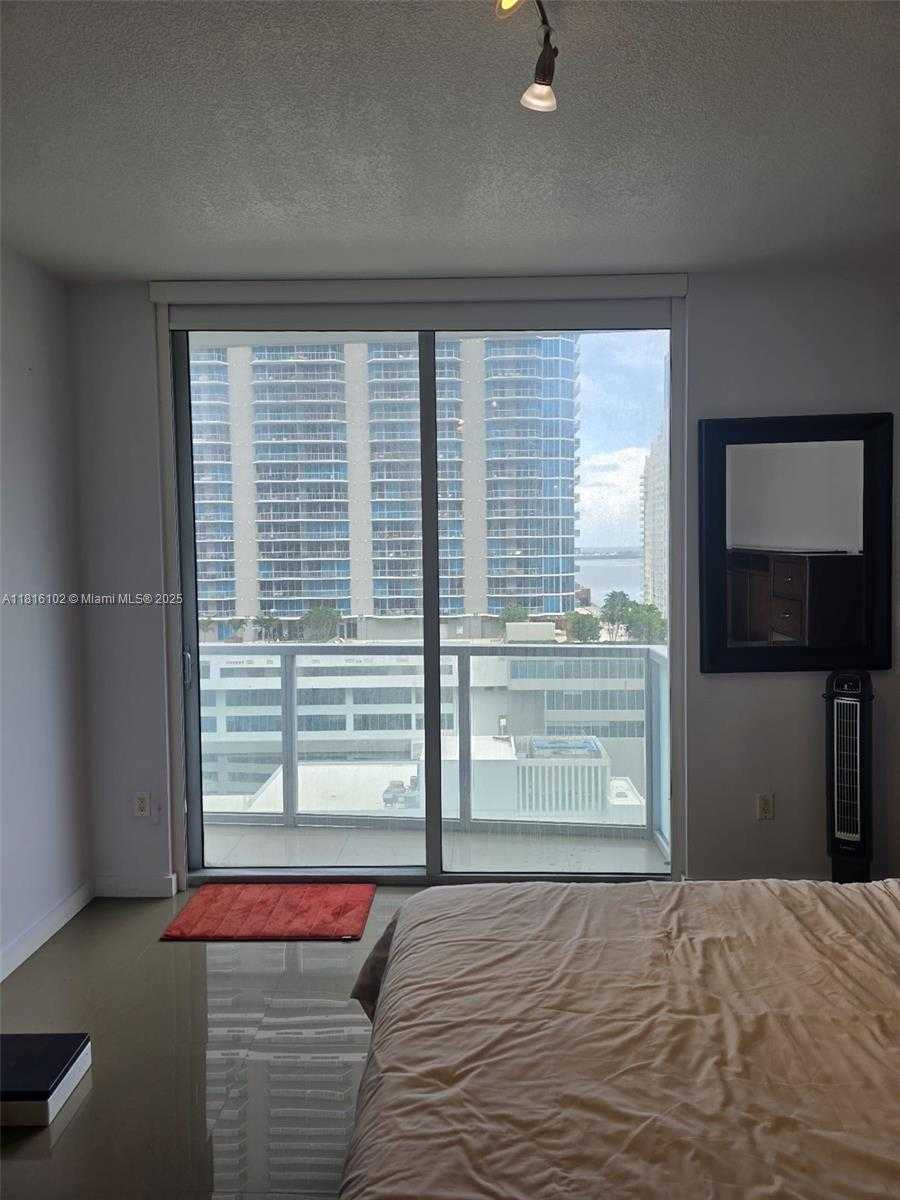 Small Image of 1060 BRICKELL AVE #2201, Miami Number 24