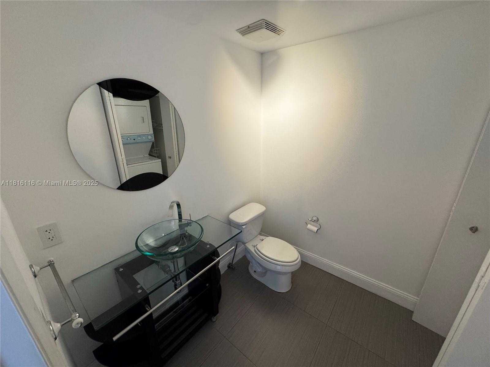 Small Image of 690 SOUTH WEST 1ST CT #1516, Miami Number 6