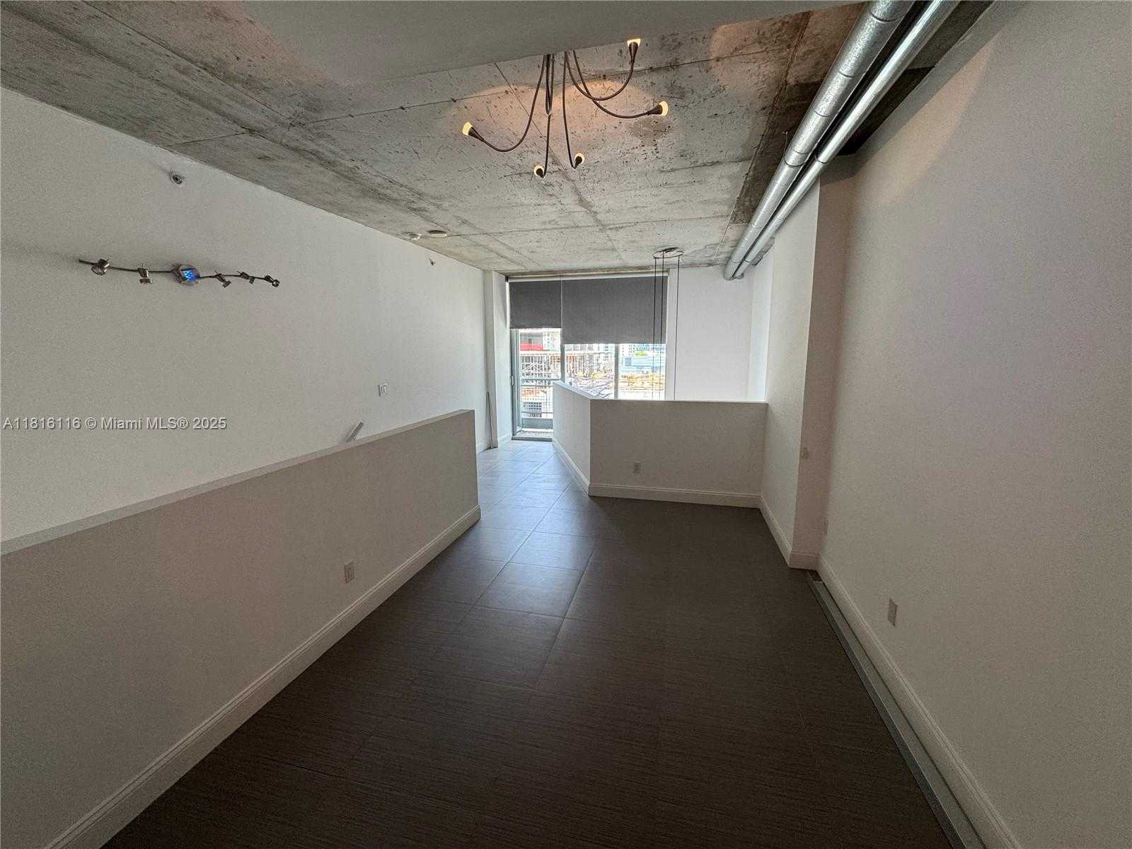 Small Image of 690 SOUTH WEST 1ST CT #1516, Miami Number 8