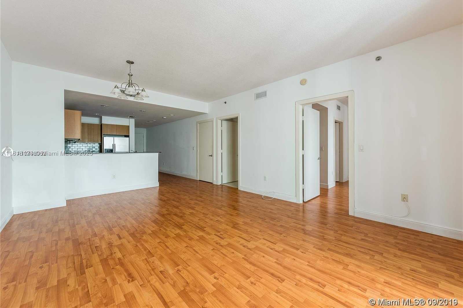 Small Image of 1060 BRICKELL AVE #2315, Miami Number 2
