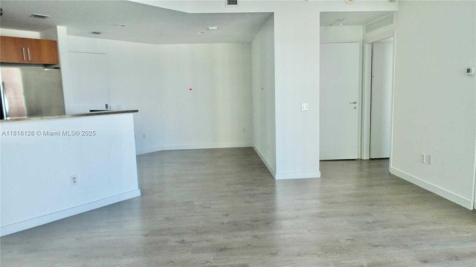 Small Image of 300 SOUTH BISCAYNE BLVD #2705, Miami Number 2
