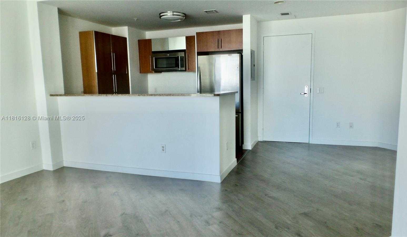 Small Image of 300 SOUTH BISCAYNE BLVD #2705, Miami Number 5