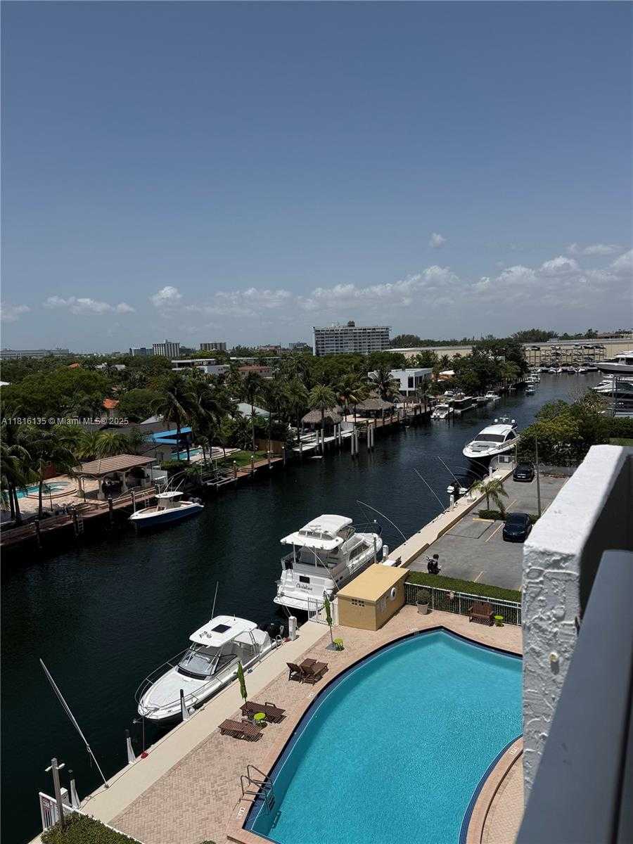 Small Image of 2000 NORTH EAST 135TH ST #609, North Miami Number 15