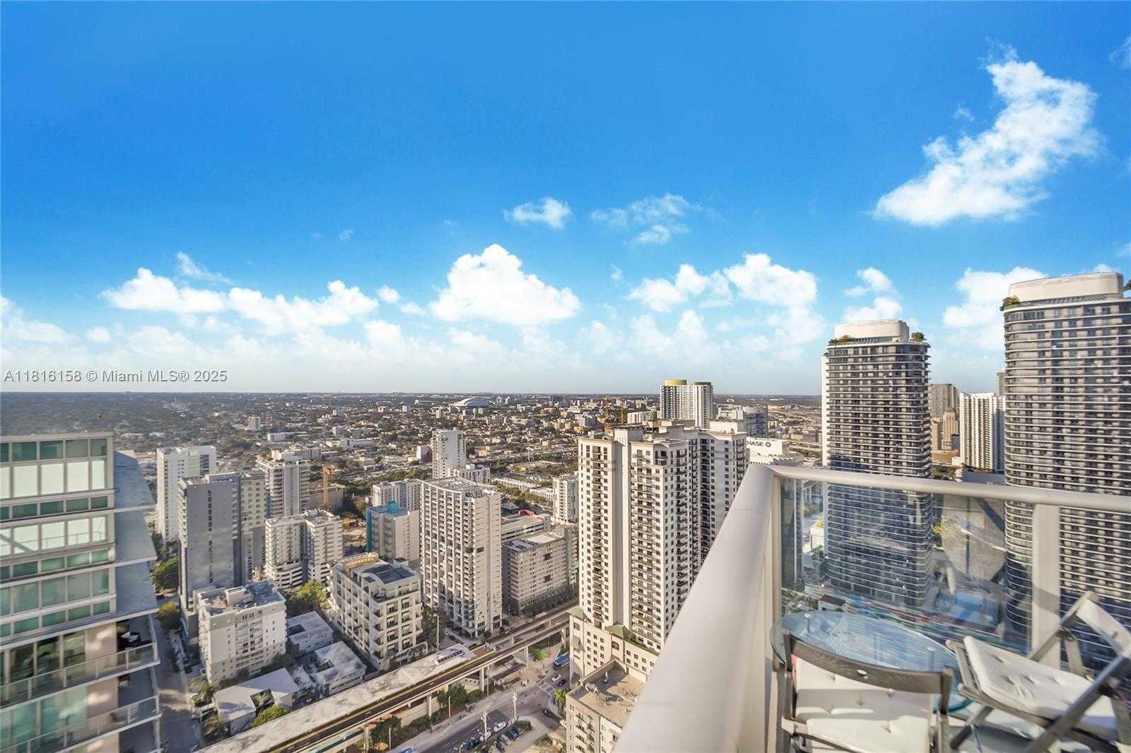 Small Image of 1100 SOUTH MIAMI AVE #PH, Miami Number 14