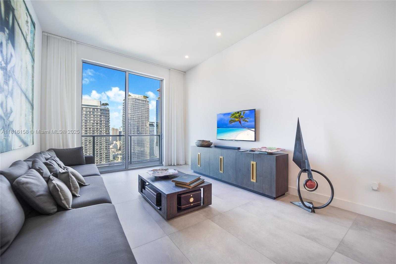 Small Image of 1100 SOUTH MIAMI AVE #PH, Miami Number 3