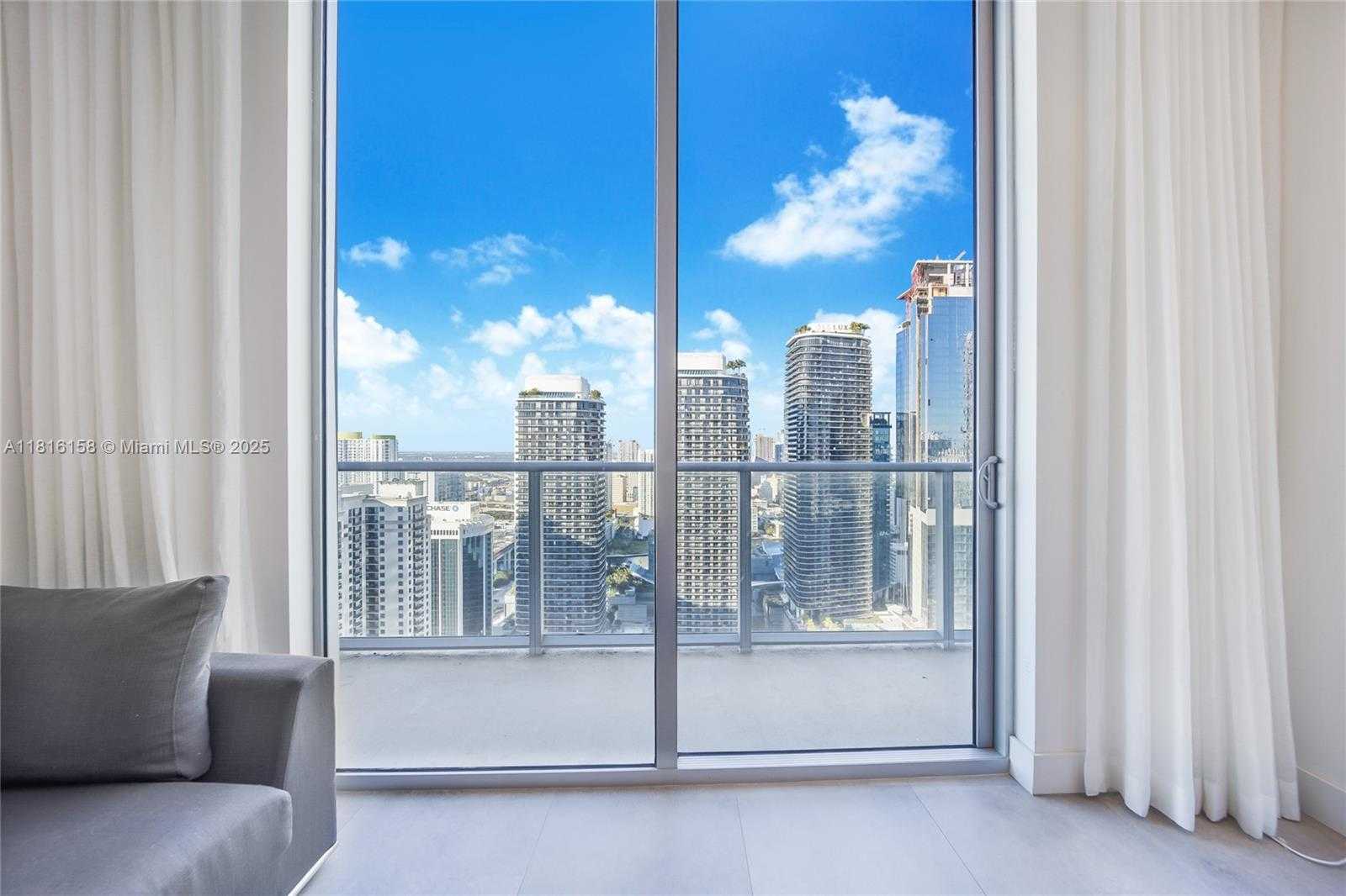 Small Image of 1100 SOUTH MIAMI AVE #PH, Miami Number 4
