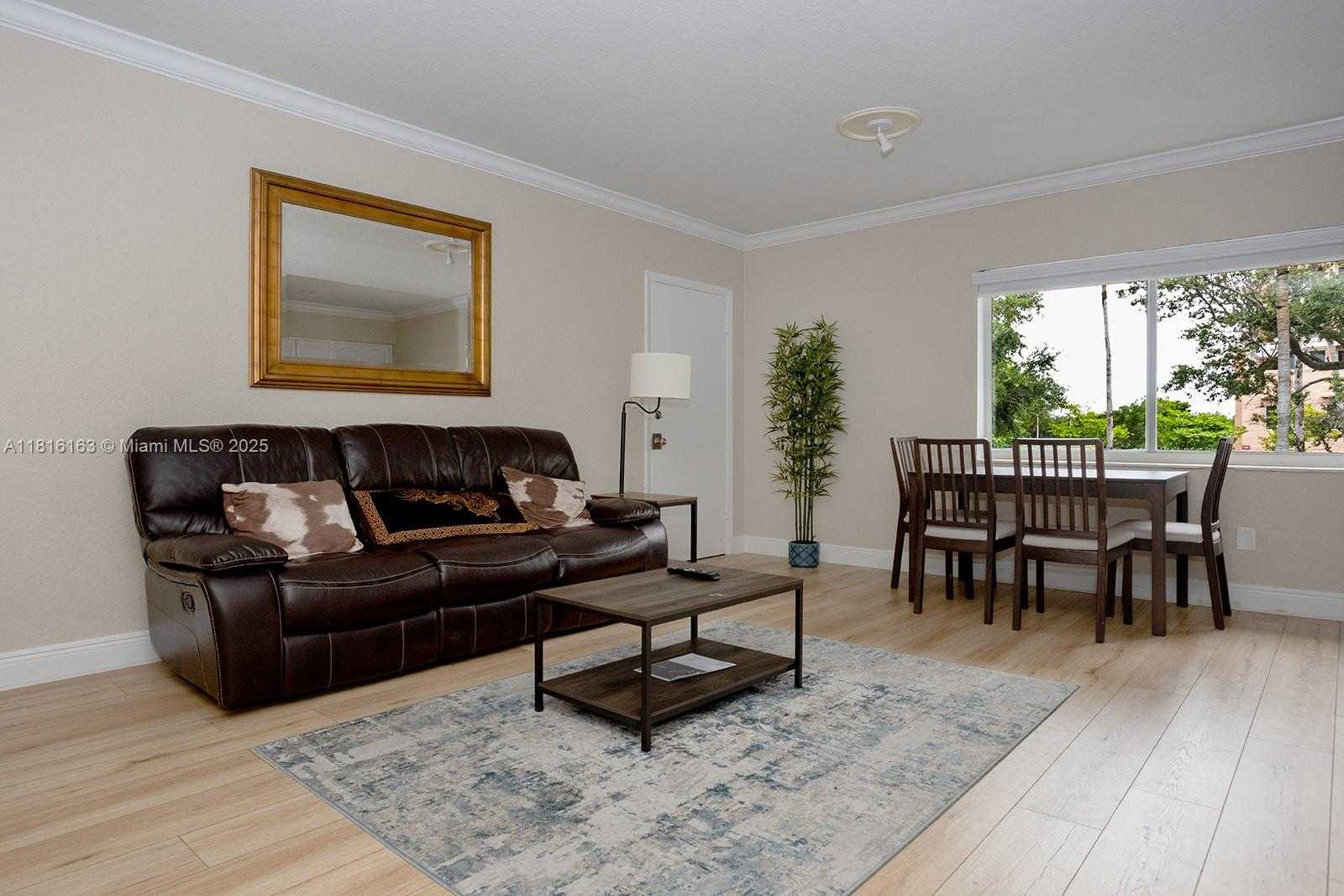 Small Image of 1 EDGEWATER DR #201, Coral Gables Number 2