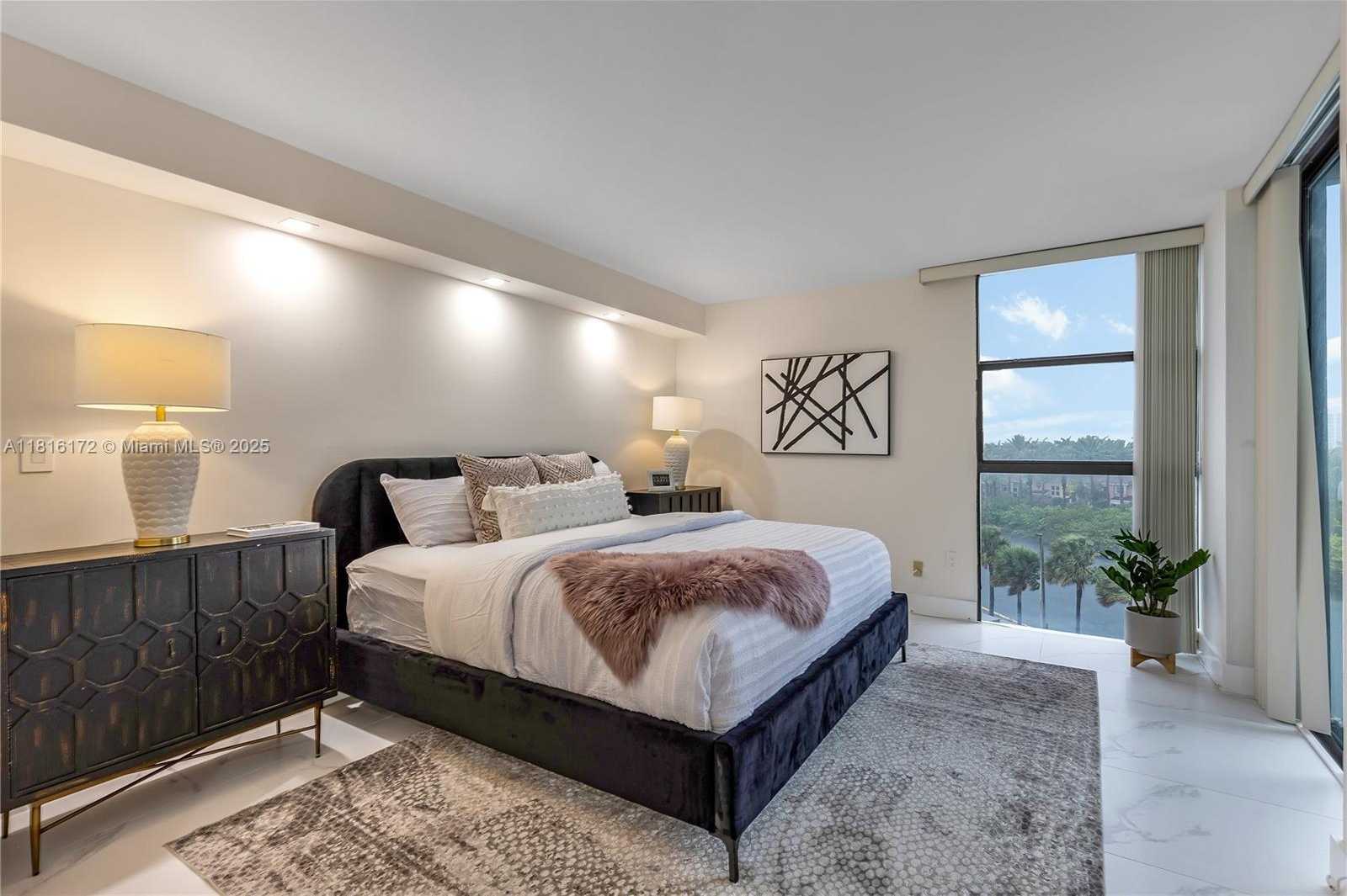 Small Image of 20505 EAST COUNTRY CLUB DR #532, Aventura Number 10
