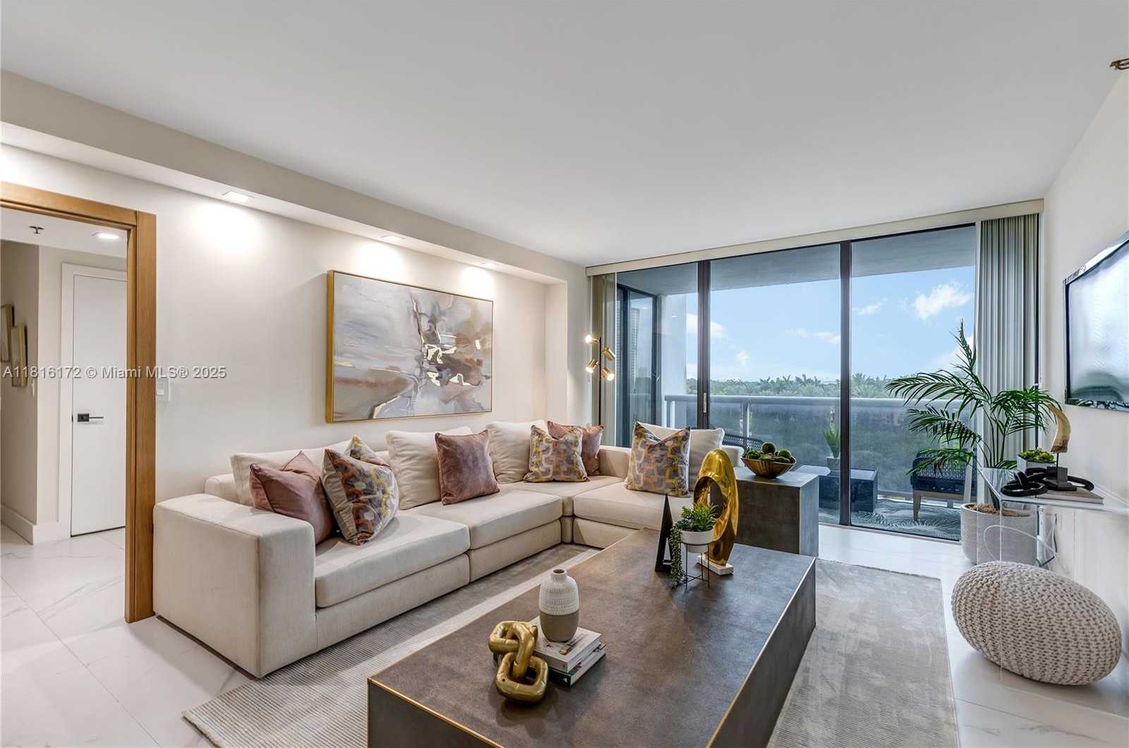 Small Image of 20505 EAST COUNTRY CLUB DR #532, Aventura Number 4