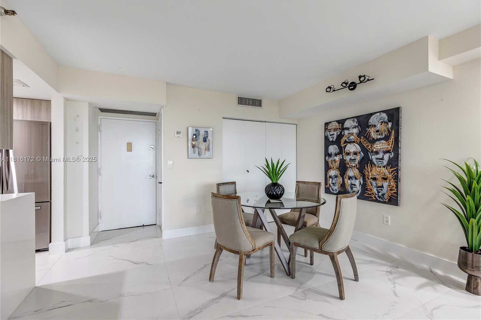 Small Image of 20505 EAST COUNTRY CLUB DR #532, Aventura Number 6